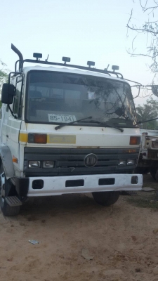 ขายรถหกล้อหัวลาก NISSAN UD CPA180 เครื่อง PE  180 แรงม้า รถปี 2538