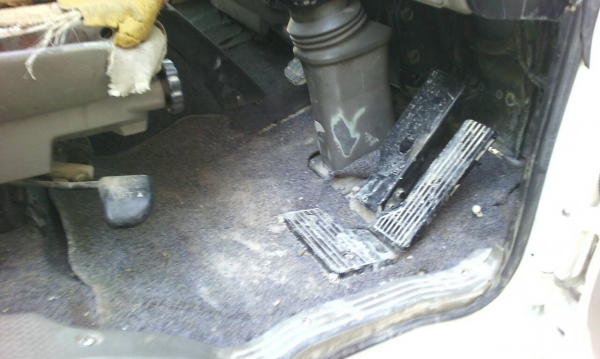 ขายรถ6ล้อรถนำเข้าติดโม่ปูนตรง3.5คิวเครื่อง210มีเล่มทะเบียนรถวิ่งได้144500กิโล ขายรถ6ล้อรถนำเข้าติดโม่ปูนตรง3.5คิวเครื่อง210มีเล่มทะเบียนรถวิ่งได้144500กิโล