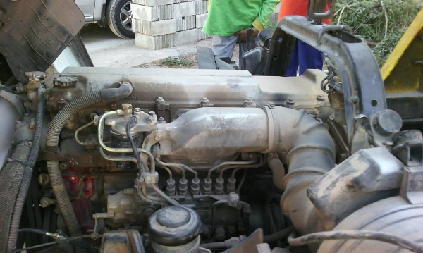 ขายรถ6ล้อรถนำเข้าติดโม่ปูนตรง3.5คิวเครื่อง210มีเล่มทะเบียนรถวิ่งได้144500กิโล ขายรถ6ล้อรถนำเข้าติดโม่ปูนตรง3.5คิวเครื่อง210มีเล่มทะเบียนรถวิ่งได้144500กิโล