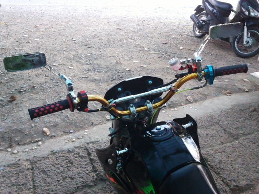 ขายตามสภาพ Ksr (รถหลุดจำนำ)ไม่มีเอกสารอะไรเลย รถขี่ได้ปกติ ค่าตัว 19500 บาท สนใจโทร 089-8054390 โอ๋ อยู่จังหวัดลพบุรี