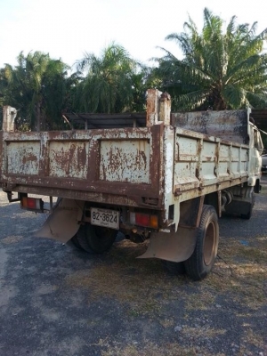 ขาย 6 ล้อดั้ม Hino 180 แรง รถพร้อมใช้ ขาย 6 ล้อดั้ม Hino 180 แรง รถพร้อมใช้