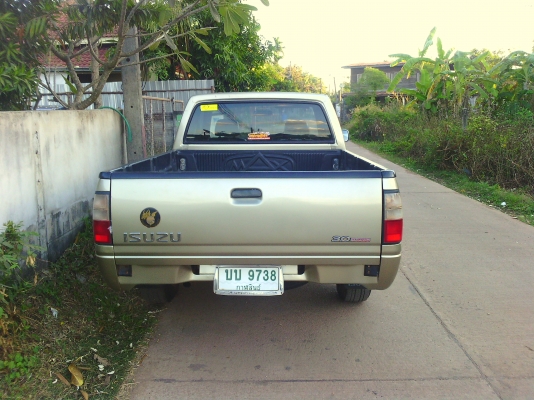 ขาย อีชุชุ ดาก้อนอายแคป Slx ปี2001 คัดชีสวย แอร์เย็น ล้อแมก แมคลายเนอ สีสวย เครื่องเล่น DVD