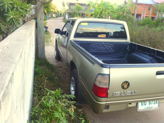 ขาย อีชุชุ ดาก้อนอายแคป Slx ปี2001 คัดชีสวย แอร์เย็น ล้อแมก แมคลายเนอ สีสวย เครื่องเล่น DVD