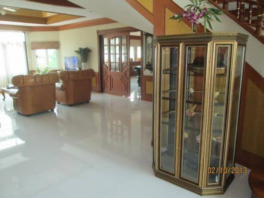 ขายคฤหาสน์หรู พุทธมลฑลสาย 5 บนพื้นที่ 3 ไร่