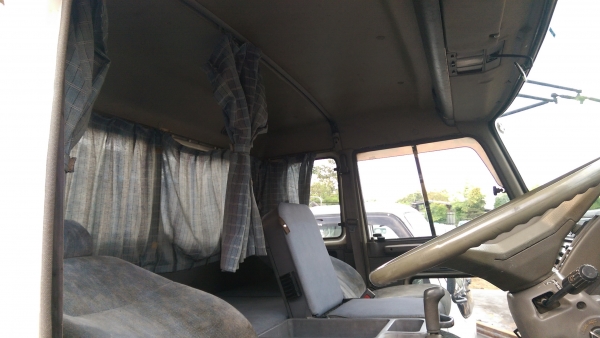 หัวเก๋ง hino sumo 3 ใบปัด ตรงสเปกบ้านเรา ตัดติดพร้อมครัทซี หัวเก๋ง hino sumo 3 ใบปัด ตรงสเปกบ้านเรา ตัดติดพร้อมครัทซี