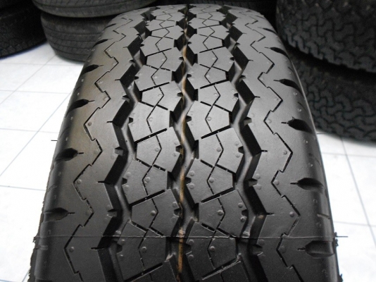 ขายยาง Bridgestone R623 215/70/15 ปี 14 ถอดป้ายแดง 1 ชุด/ใส่ฟรี ส่งฟรีค่ะ