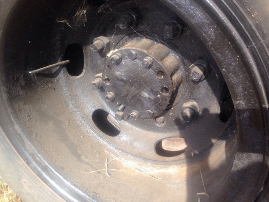 **315,000 บ.ต่อรอง**ขาย10ล้อ1เพลา ท้ายลาดขึ้นแบคโฮ100/120 ISUZU TX วางเครื่อง ROCKY 6BG1-175แรง เครื่อง ฟิตมาใหม่ไม่น่าน แน่นๆ แรงจริง ประหยัด มากครับ เกียร์ดีเข้าง่ายไม่หลุด ช่วงล่างเดิม เพลาเดียวเดิม คัสซีเก็บงานแล้ว แข็งแรงครับ หางขึ้นแบคโฮ สภาพดี พื้น **315,000 บ.ต่อรอง**ขาย10ล้อ1เพลา ท้ายลาดขึ้นแบคโฮ100/120 ISUZU TX วางเครื่อง ROCKY 6BG1-175แรง เครื่อง ฟิตมาใหม่ไม่น่าน แน่นๆ แรงจริง ประหยัด มากครับ เกียร์ดีเข้าง่ายไม่หลุด ช่วงล่างเดิม เพลาเดียวเดิม คัสซีเก็บงานแล้ว แข็งแรงครับ หางขึ้นแบคโฮ สภาพดี พื้น