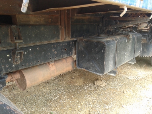 ขายรถบรรทุก6ล้อดั้ม