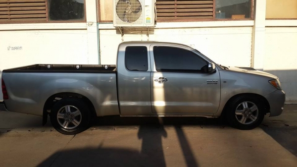 ***ขายแล้วครับขอบคุณ Truck2hand ขายกระบะแค็ปยอดนิยม TOYOTA HILUX VIGO 3.0G (TOP)โฉมEXTRACAB เกียร์ธรรมดา ปี47/04(ธ.ค.47) เครื่องเดิม เกียร์เดิม คานหน้าเดิมๆ ไม่เคยชนหนัก เครื่องแน่น แห้ง แรง เกียร์ดีไม่มีหอน ช่วงล่างแน่นหนึบ ไม่มีส่าย ภายในเก๋งสวยคอนโซลเต