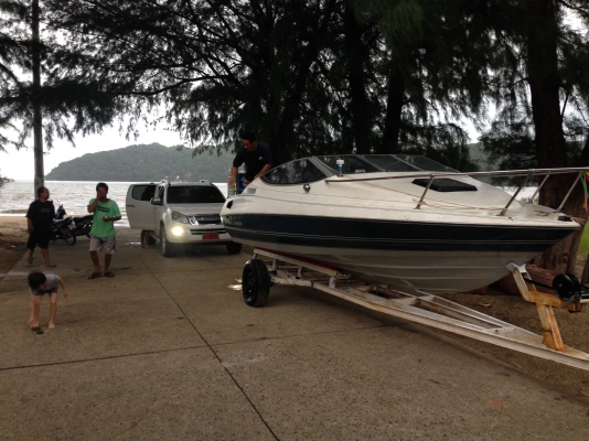 ขายเรือเร็วนอก bayliner capri 2050
