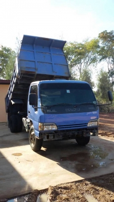 ขายดั้มISUZU NQR เครื่อง150แรง ปี47 ภายในสวย แอร์เย็น เครื่องดี คัชซีสวย ยางดี สภาพพร้อมใช้งาน เอกสารพร้อมโอน จัดไฟแนนซ์ได้ เงื่อนไขง่ายๆวันเดียวรับรถ สนใจโทร 090-8588220คุณนะ ID:narong498 หรือ www.truck.in.th/498 หรือfb:ณรงค์ ซื้อขายรถมือสอง (เว็บไซต์ส่ว