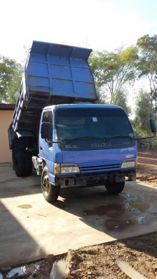 ขายดั้มISUZU NQR เครื่อง150แรง ปี47 ภายในสวย แอร์เย็น เครื่องดี คัชซีสวย ยางดี สภาพพร้อมใช้งาน เอกสารพร้อมโอน จัดไฟแนนซ์ได้ เงื่อนไขง่ายๆวันเดียวรับรถ สนใจโทร 090-8588220คุณนะ ID:narong498 หรือ www.truck.in.th/498 หรือfb:ณรงค์ ซื้อขายรถมือสอง (เว็บไซต์ส่ว