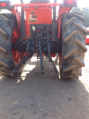 แทรกเตอร์คูโบต้า l4508 di สภาพดีพร้อมใช้งาน มีใบดันหน้าและผานหลัง