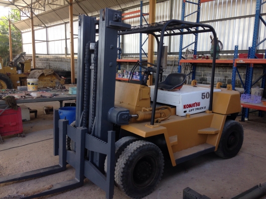 ขายforklift 5ตัน komatsu