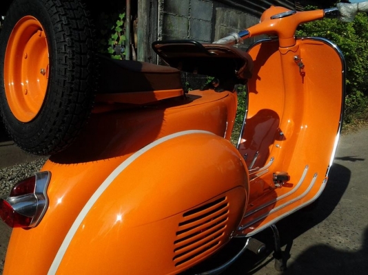 ขาย vespa 64 สีส้มสวยๆ ราคา 48500 บาท รถคอแท้นะครับ เอกสารอินวอยครับ สนใจติดต่อ 0826336557 โป้งครับ รับเทรินทุกรุ่นครับ