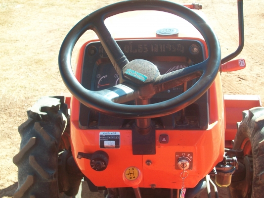 ขายรถไถ3408มีเล่มทะเบียนพร้อมโอน