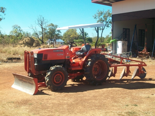 ขายรถไถ3408มีเล่มทะเบียนพร้อมโอน