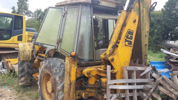 ขายรถตักหน้าขุดหลัง JCB 2 เพลา เล่มทะเบียน ราคา 420000 ขายรถตักหน้าขุดหลัง JCB 2 เพลา เล่มทะเบียน ราคา 420000