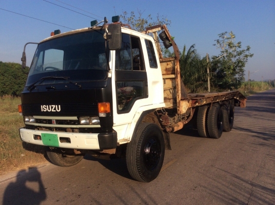 10ล้อ ISUZU 210แรง (ฝาส้ม) 2เพลา เบรคจิฟฟี่ พวงมาลัยพาว์เวอร์ ครัทซีสวย เครื่องดี แรงดี ขับดี กำลังดี ขาย 750,000 บาท