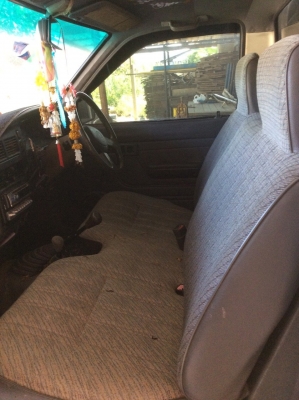 ขายTOYOTAคานแข็งแท้ LN106 ปี38 เครื่องยนต์ 2800 พวงมาลัยพาว์เวอร์ อ๊อฟชั่นครบ เดิมๆบางๆสวยๆ 570,000 บาท ขายTOYOTAคานแข็งแท้ LN106 ปี38 เครื่องยนต์ 2800 พวงมาลัยพาว์เวอร์ อ๊อฟชั่นครบ เดิมๆบางๆสวยๆ 570,000 บาท