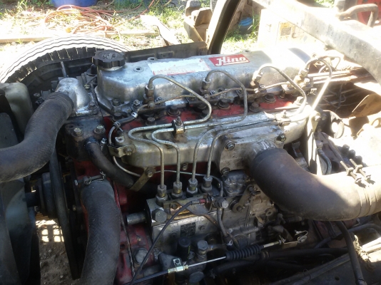 ขายรถ HINO FB113 เครื่องดี หัวบางเดิม ยางดี 6 เส้น มีอุปกรณ์ดั้มคบยาว 5เมตร ขายรถ HINO FB113 เครื่องดี หัวบางเดิม ยางดี 6 เส้น มีอุปกรณ์ดั้มคบยาว 5เมตร