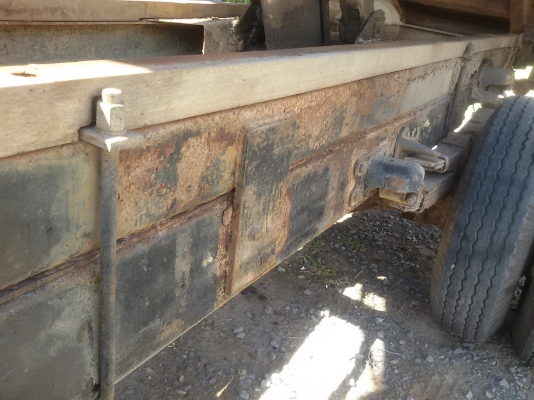 ขายรถ HINO FB113 เครื่องดี หัวบางเดิม ยางดี 6 เส้น มีอุปกรณ์ดั้มคบยาว 5เมตร ขายรถ HINO FB113 เครื่องดี หัวบางเดิม ยางดี 6 เส้น มีอุปกรณ์ดั้มคบยาว 5เมตร