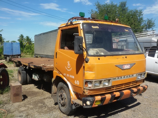 ขายรถ HINO FB113 เครื่องดี หัวบางเดิม ยางดี 6 เส้น มีอุปกรณ์ดั้มคบยาว 5เมตร ขายรถ HINO FB113 เครื่องดี หัวบางเดิม ยางดี 6 เส้น มีอุปกรณ์ดั้มคบยาว 5เมตร