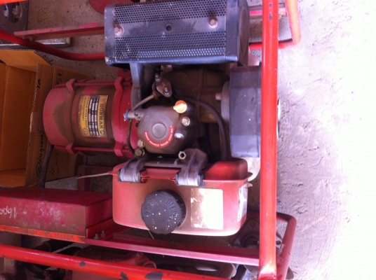 ชุดเครื่องปั่นไฟจากญี่ปุ่น เครื่องยนต์ดีเชลสูบเดียวใช้การสตาท์ด้วยแบตเตอรี่ ชุดเครื่องปั่นไฟจากญี่ปุ่น เครื่องยนต์ดีเชลสูบเดียวใช้การสตาท์ด้วยแบตเตอรี่