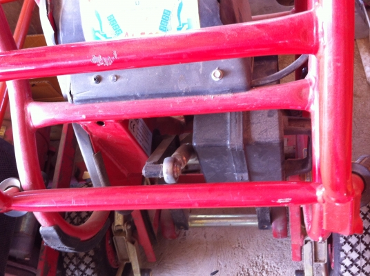 รถเข็นของแบบขึ้น-ลงบันไดได้ใช้ระบบแบตเตอรี่ช่วยการทำงาน