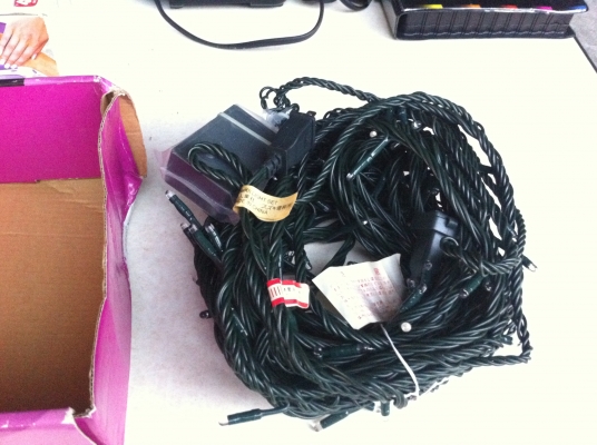 ชุดหลอดไฟประดับปรับการทำงานได้3-4รูปแบบ ตัวหลอดเป็น LED สีเขียว