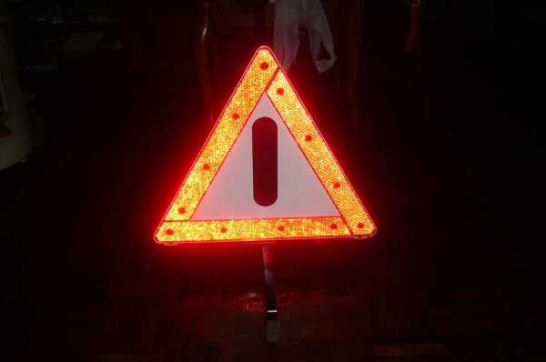 ป้ายทับทิมสะท้อนแสง BENZ