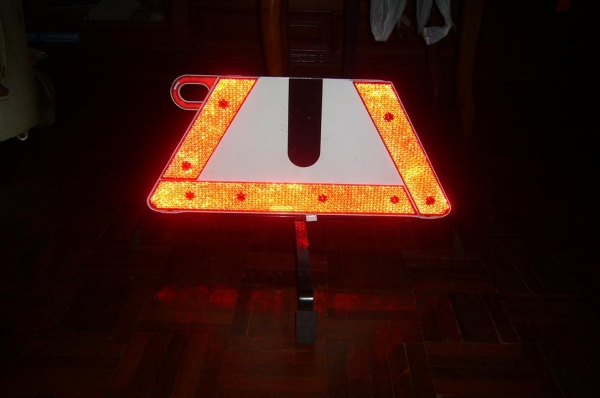 ป้ายทับทิมสะท้อนแสง BENZ