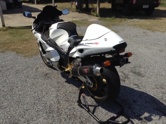 ธารนนทบุรี///ขายHAYABUSA GSX1300 ปี2000 สภาพนางฟ้า สเปค เมกา ไมล์340 ไม่ตัดรอบ ชุดแต่งปี2006 รอบคัน อินวอย + สรรพสามิตแท้คับ ราคา 179,000 บาท