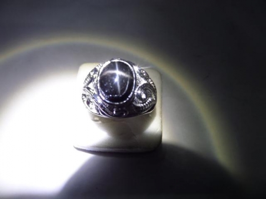 แหวนเงินพลอยสตาร์อินเดียคมสวย