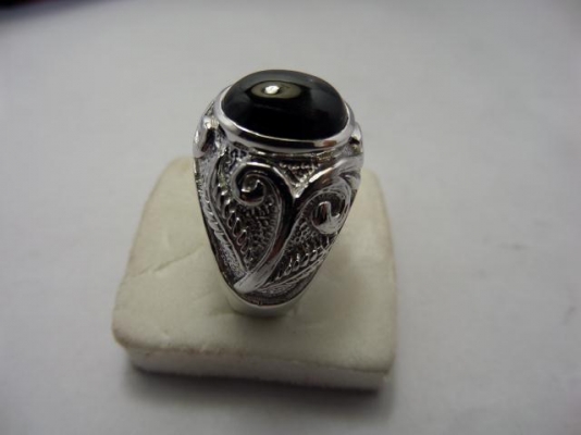 แหวนเงินพลอยสตาร์อินเดียคมสวย