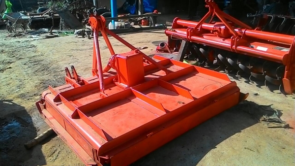 ขายเครื่องตัดหญู้า 1.50เมตร ของCMTจากห้าง