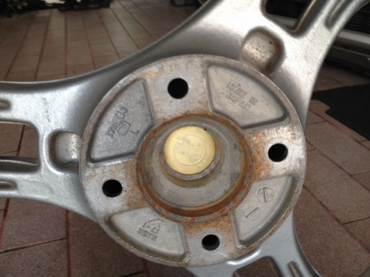 ล้อ ADVAN เเท้ขอบ17หน้า7หลัง8อ๊อฟ35 4รู114สีเดิมๆสภาพดี