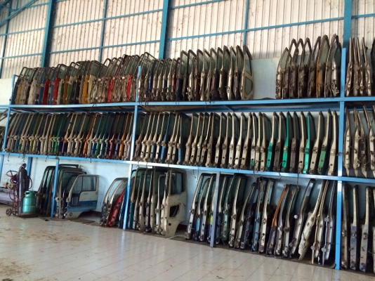 แสงฟ้าเต้นรถ///จำหน่ายประตูรถบรรทุกเก่าญี่ปุ่น ฮีโน่ อีซุซุ มิตรซู โตโยต้า ยูดี และอีกหลายรุ่น