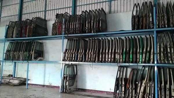 แสงฟ้าเต้นรถ///จำหน่ายประตูรถบรรทุกเก่าญี่ปุ่น ฮีโน่ อีซุซุ มิตรซู โตโยต้า ยูดี และอีกหลายรุ่น