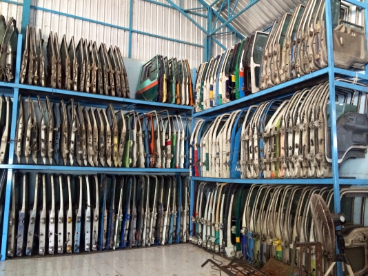 แสงฟ้าเต้นรถ///จำหน่ายประตูรถบรรทุกเก่าญี่ปุ่น ฮีโน่ อีซุซุ มิตรซู โตโยต้า ยูดี และอีกหลายรุ่น