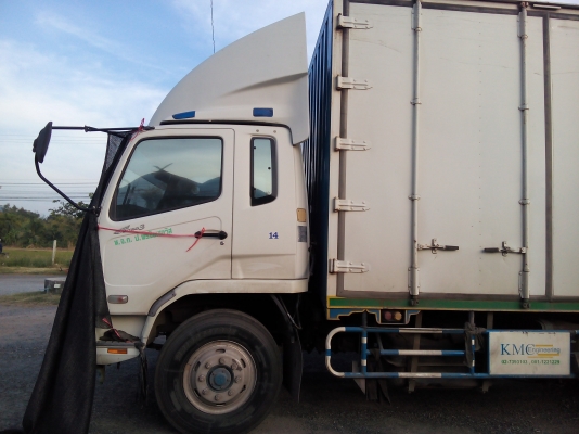 ขายสิบล้อถุงลมยกล้อหลังได้ฟูโซ่ เครื่อง240 ปี51ยูโร3 ตู้10บาน ยาว7.20รถห้างเดิมๆสภาพพร้อมใช้งานเจ้าของขายเองรถอยู่สระบุนี ติดต่อ 0812938285