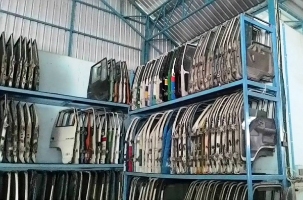 แสงฟ้าเต้นรถ///จำหน่ายประตูรถบรรทุกเก่าญี่ปุ่น ฮีโน่ อีซุซุ มิตรซู โตโยต้า ยูดี และอีกหลายรุ่น แสงฟ้าเต้นรถ///จำหน่ายประตูรถบรรทุกเก่าญี่ปุ่น ฮีโน่ อีซุซุ มิตรซู โตโยต้า ยูดี และอีกหลายรุ่น