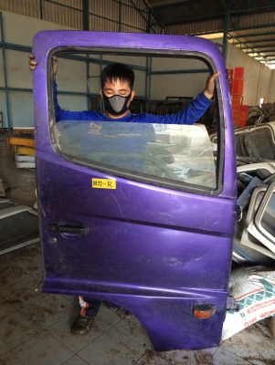 แสงฟ้าเต้นรถ///จำหน่ายประตูรถบรรทุกเก่าญี่ปุ่น ฮีโน่ อีซุซุ มิตรซู โตโยต้า ยูดี และอีกหลายรุ่น แสงฟ้าเต้นรถ///จำหน่ายประตูรถบรรทุกเก่าญี่ปุ่น ฮีโน่ อีซุซุ มิตรซู โตโยต้า ยูดี และอีกหลายรุ่น