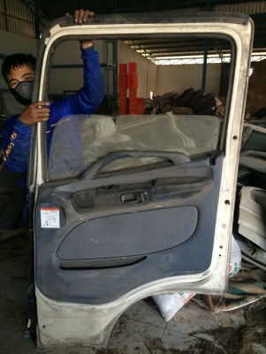 แสงฟ้าเต้นรถ///จำหน่ายประตูรถบรรทุกเก่าญี่ปุ่น ฮีโน่ อีซุซุ มิตรซู โตโยต้า ยูดี และอีกหลายรุ่น แสงฟ้าเต้นรถ///จำหน่ายประตูรถบรรทุกเก่าญี่ปุ่น ฮีโน่ อีซุซุ มิตรซู โตโยต้า ยูดี และอีกหลายรุ่น