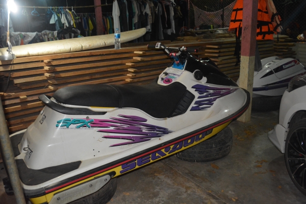 ขายseadoo800  ของแต่งตามรูป อยู่ชลบุรี