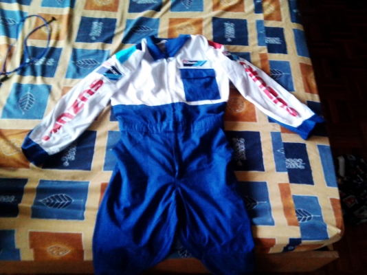 ขายชุดหมี ทีม suzuki japan แท้ครับ