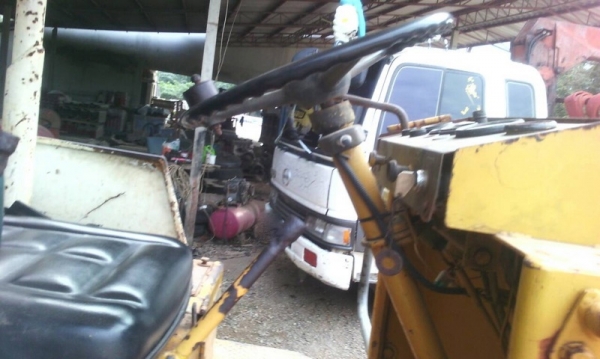 รถตัก KOMATSU  505  ( เอวออน )   สนใจติดต่อ 081 - 6079515