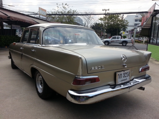 ขาย benz 190 "หางปลา ตากลม"
