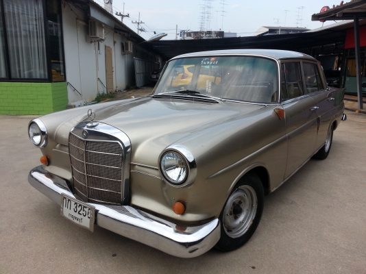 ขาย benz 190 "หางปลา ตากลม"