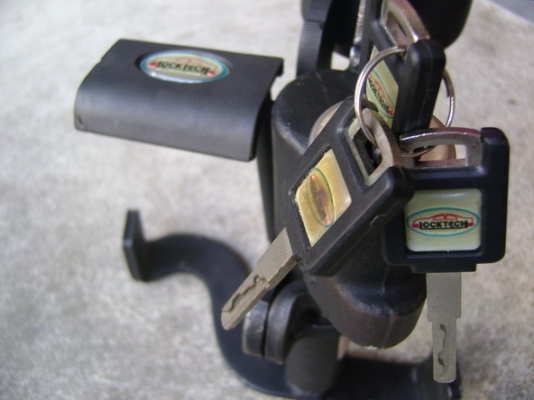 locktech สำหรับดีแม็กตัวแรก เกียร์ธรรมดา